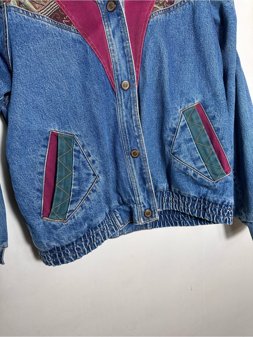 Vintage 90s Denim Jacket with Multicolor Accents - Picture 3 of 10
